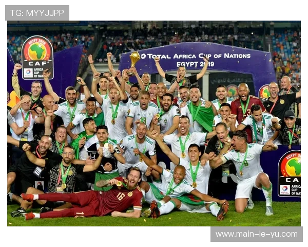 里昂全队线上助威队长尼亚卡特非洲杯夺冠 里昂全队线上助威队长尼亚卡特非洲杯夺冠