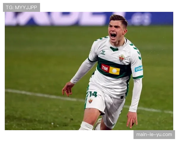 西甲联盟与科技公司签署协议,将在下赛季全面启用AI实时战术分析系统